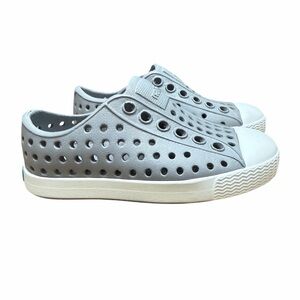 Native Jefferson Water Friendly Slip-On Sneakers | Grey/White | Size C4